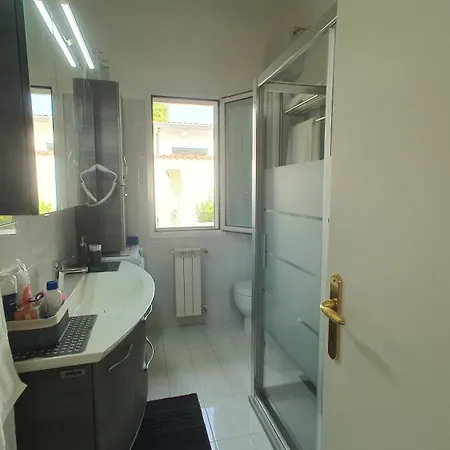 Lilli Urban Garden - Private Garden And Reserved Free Parking In Detached House Surrounded By The Greenery Of *