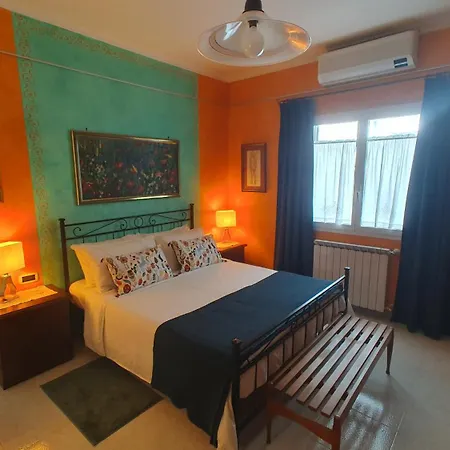 Lilli Urban Garden - Private Garden And Reserved Free Parking In Detached House Surrounded By The Greenery Of *