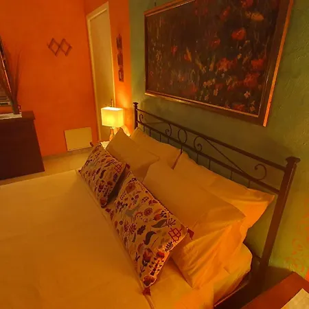 Lilli Urban Garden - Private Garden And Reserved Free Parking In Detached House Surrounded By The Greenery Of