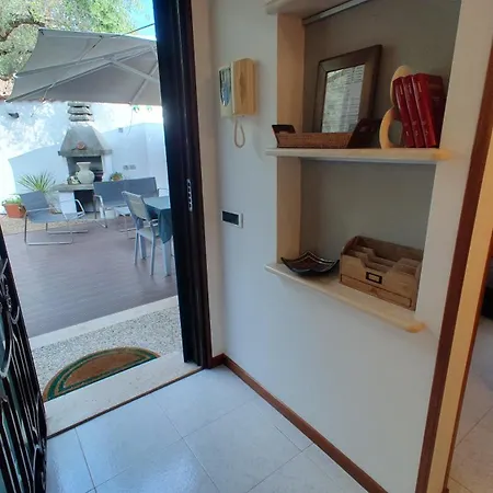 Lilli Urban Garden - Private Garden And Reserved Free Parking In Detached House Surrounded By The Greenery Of Apartment *