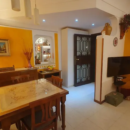 Lilli Urban Garden - Private Garden And Reserved Free Parking In Detached House Surrounded By The Greenery Of Apartment *