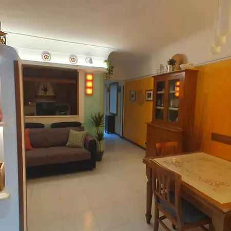Lilli Urban Garden - Private Garden And Reserved Free Parking In Detached House Surrounded By The Greenery Of Apartment