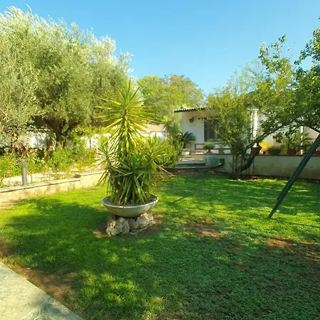 Lilli Urban Garden - Private Garden And Reserved Free Parking In Detached House Surrounded By The Greenery Of Apartment *