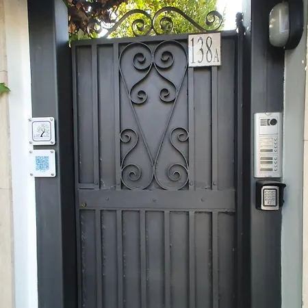 Lilli Urban Garden - Private Garden And Reserved Free Parking In Detached House Surrounded By The Greenery Of * Rome