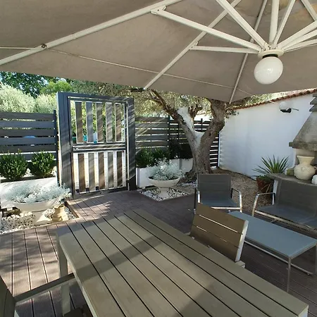 Apartment Lilli Urban Garden - Private Garden And Reserved Free Parking In Detached House Surrounded By The Greenery Of Rome