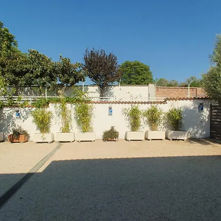 Lilli Urban Garden - Private Garden And Reserved Free Parking In Detached House Surrounded By The Greenery Of * Rome