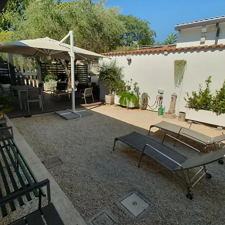 Lilli Urban Garden - Private Garden And Reserved Free Parking In Detached House Surrounded By The Greenery Of Apartment *