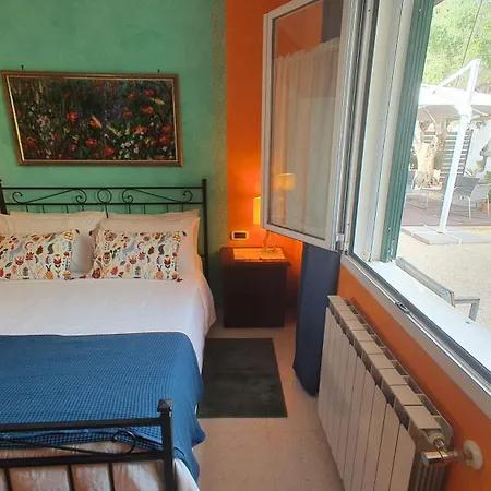 Lilli Urban Garden - Private Garden And Reserved Free Parking In Detached House Surrounded By The Greenery Of *